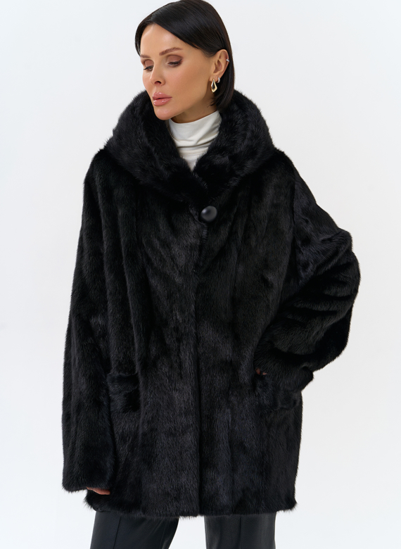 Шуба из меха норки с капюшоном