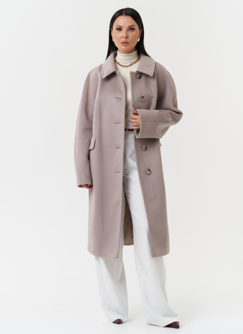 Светлое пальто с поясом