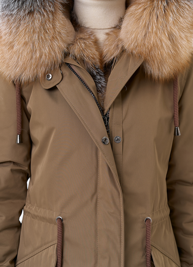 Женская парка с капюшоном из меха лисы модель № 31993 универмаг малина