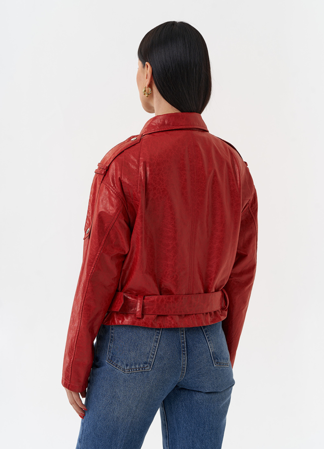 Красная куртка из натуральной кожи модель № 83954 в рассрочку