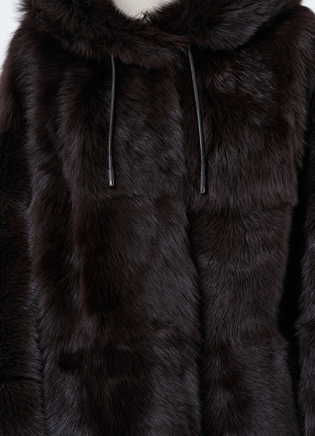 Женская двухсторонняя дубленка с капюшоном модель № 31851 универмаг малина